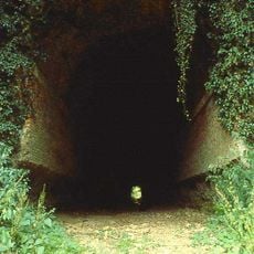 Tunnel l'Arche de la Vallée