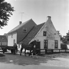 Johan Wilhelm Burgerstraat 1, Hollum
