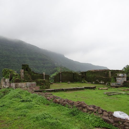 Patai Rawal's Palace with tanks