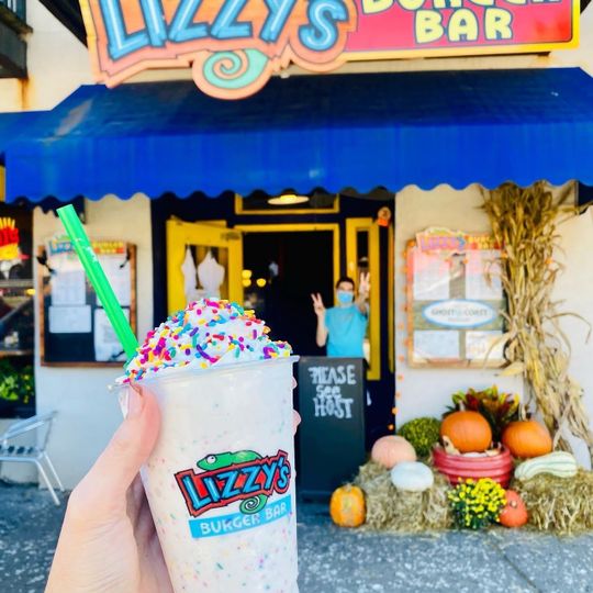Lizzy's Burger Bar & Grill
