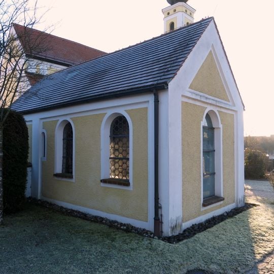 Friedhofs- und Lourdeskapelle