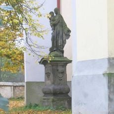 Socha Madony u kostela Všech svatých v Libochovicích