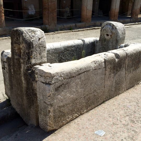Fontana di Ercole e Venere