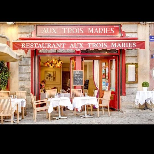 Aux Trois Maries