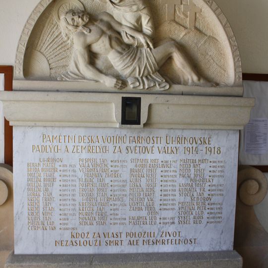 Pamětní deska obětem 1. sv. války v kostele Povýšení sv. Kříže v Uhřínově