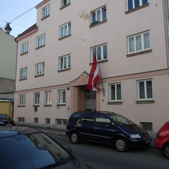 Wohnhausanlage Ziedlergasse 5