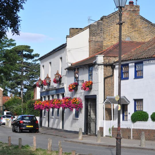 17-20, Crooked Billet Sw19