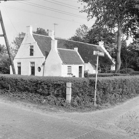 Vermaningspad 8, Nes