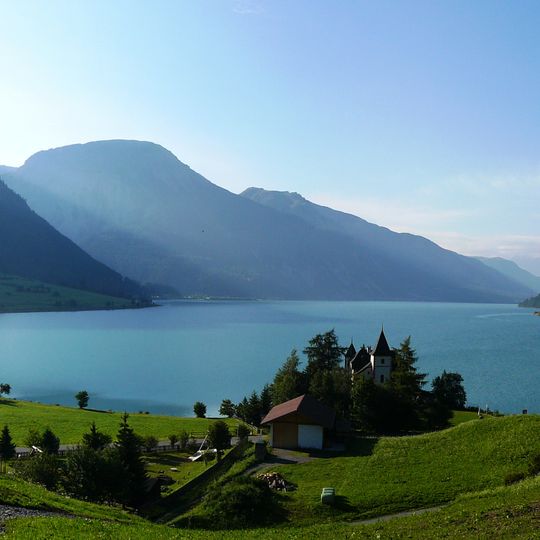 Lago de Resia