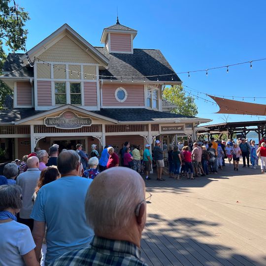 Showboat Branson Belle