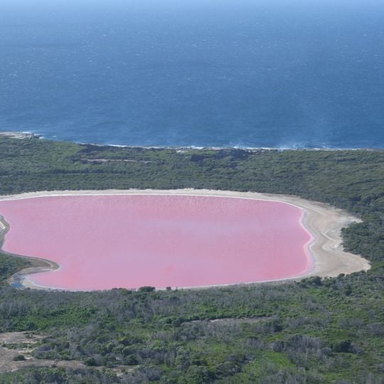 Lake Hillier