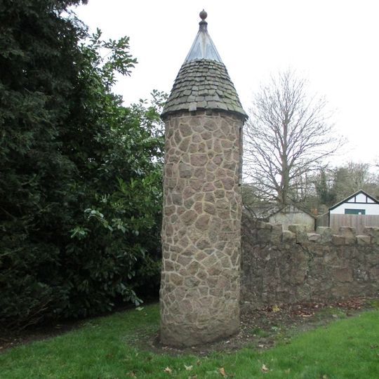 Lodge, Turret, Gate Piers And Gates At Rothley Court Hotel