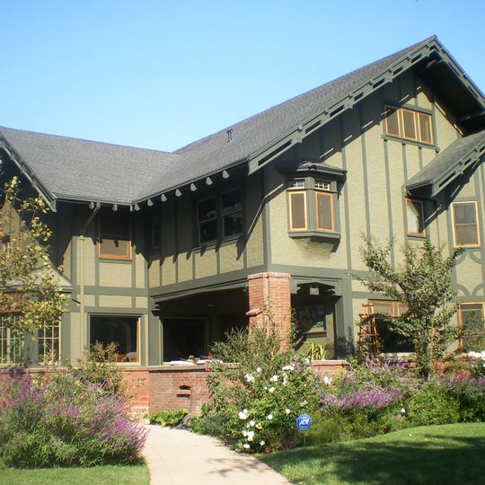 Holmes-Shannon House