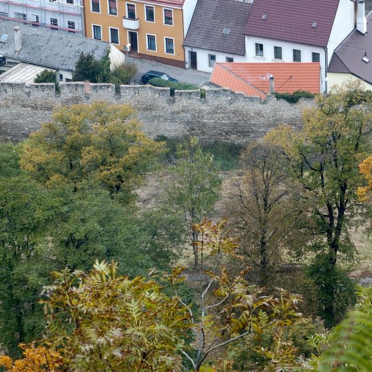 Marc Aurel-Kaserne – Stadtmauer