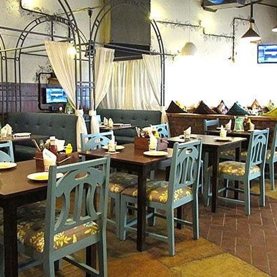Cafe Delhi Heights