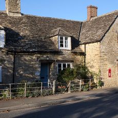 Letterbox Cottage  Pear Tree Cottage