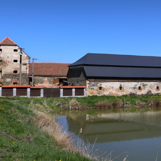 Zemědělský dvůr če. 2