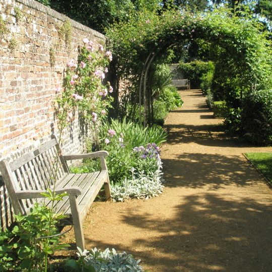 Petersfield Physic Garden