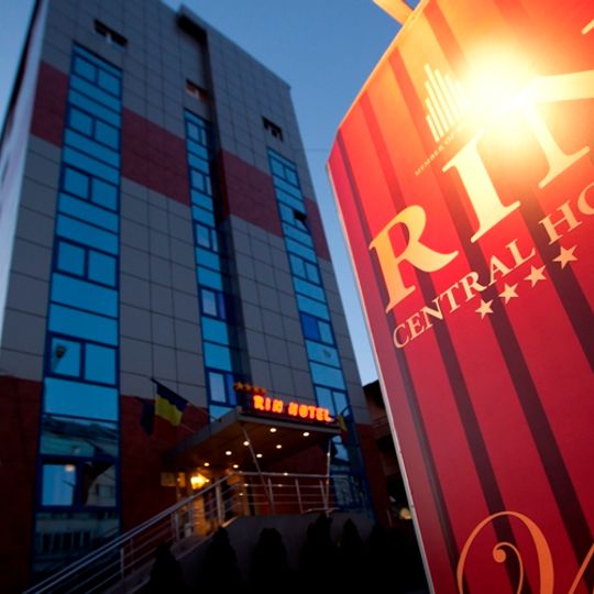 RIN Central Hotel