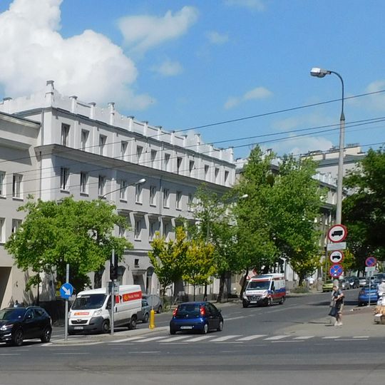 Blok przy ulicy Płockiej 21