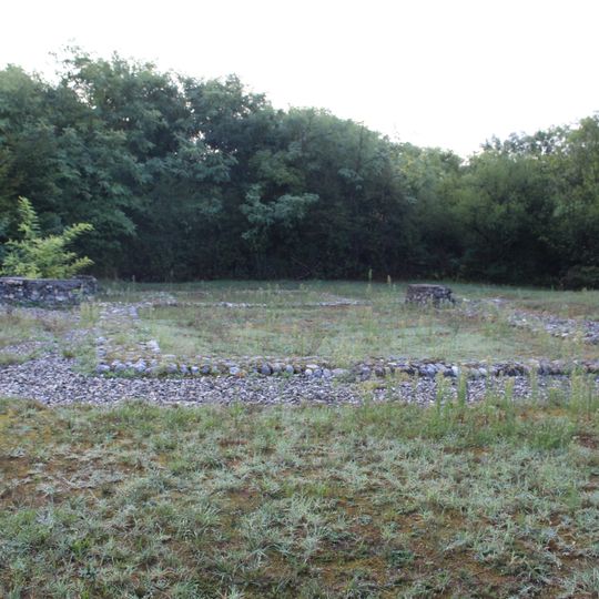 Nécropole gallo-romaine et mérovingienne des Plantées