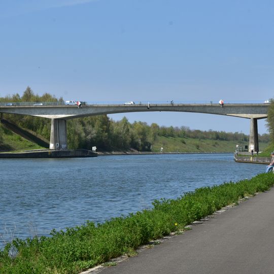 Brug bij Veldwezelt