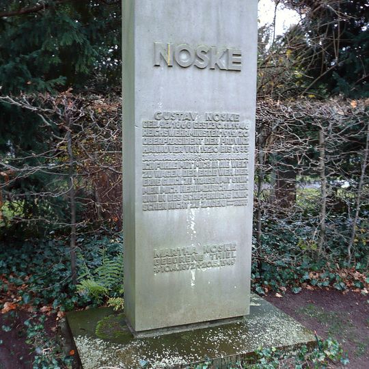 Gravestone of Gustav Noske