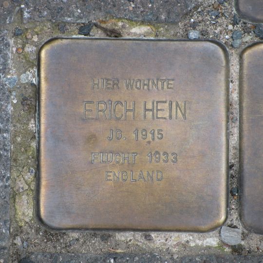Stolperstein en memoria de Erich Hein