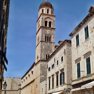 Iglesia franciscana y monasterio