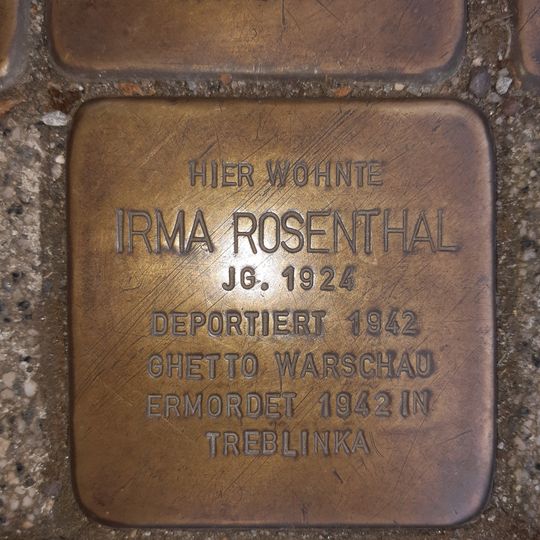 Stolperstein en memoria de Irma Rosenthal