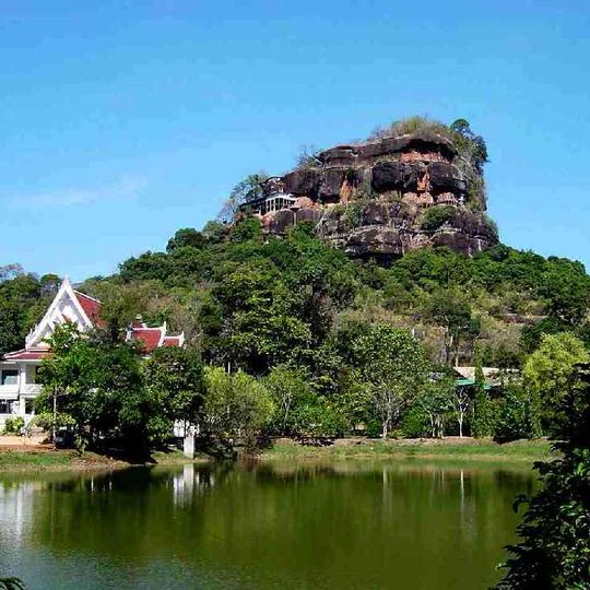 Wat Chetiya Khiriwihan