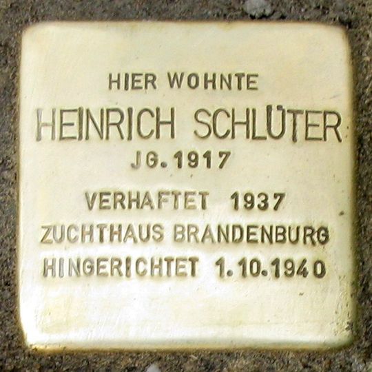 Stolperstein en memoria de Heinrich Schlüter