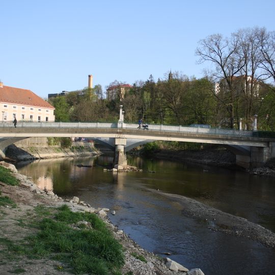 Smetanův most