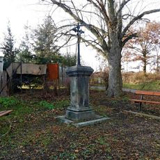 Kříž v jižní části Kunic