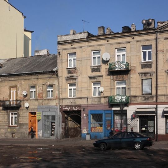 Kamienica z oficynami